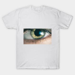 Into the eye T-Shirt